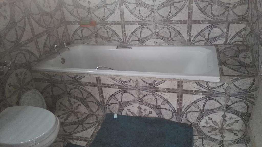 פאלאבורווה Fourties Guest House מראה חיצוני תמונה